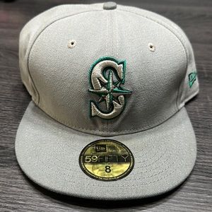 Seattle Mariners size 8 New Era Gray Hat